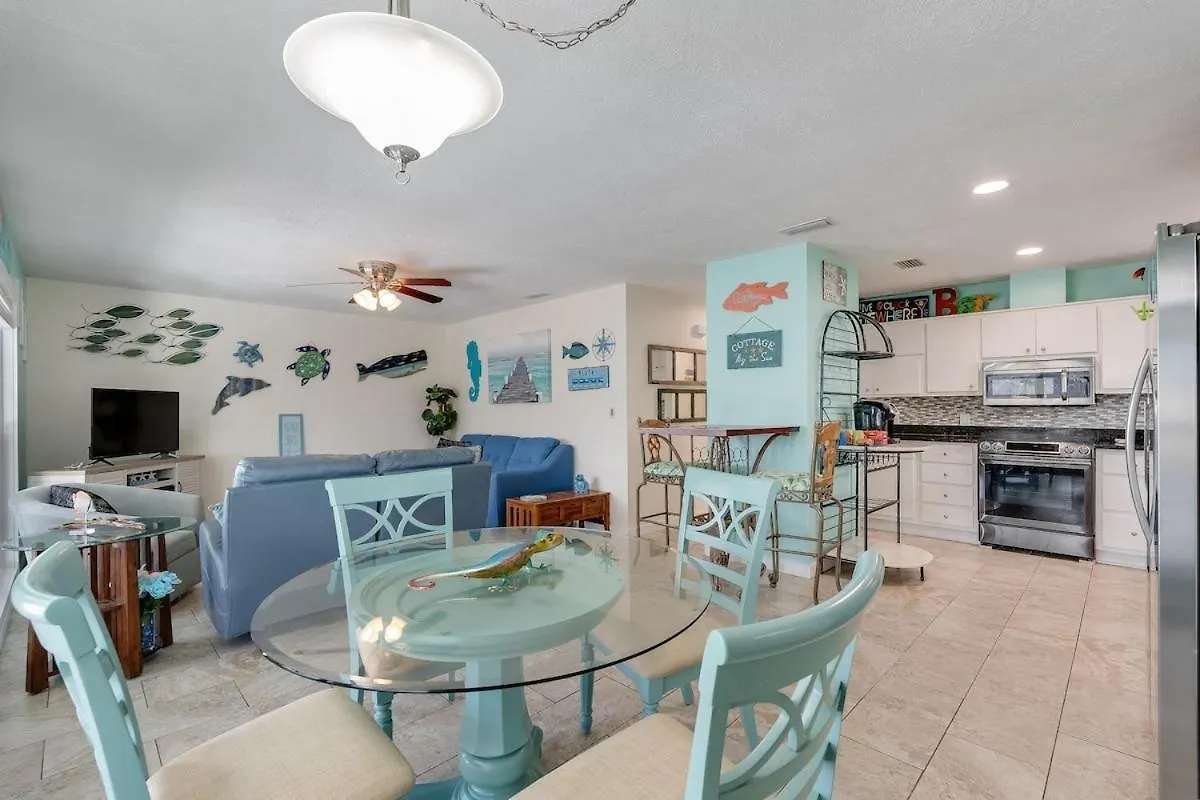 بيت للعطل 7131 Sunset Ave - Cottage By The Sea With Pool بنما سيتي بيتش